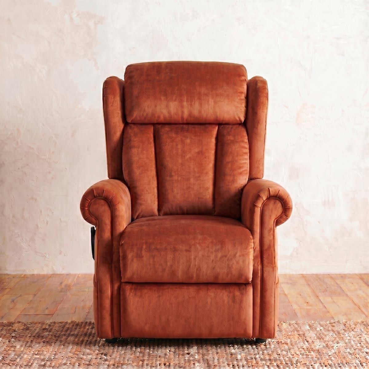 Clumber Riser Recliner — detail view